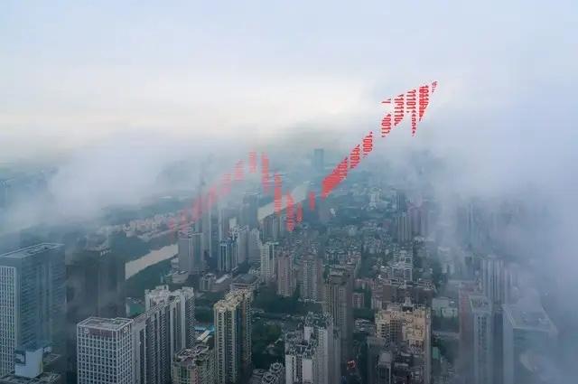 今天A股三大指数集体上涨，成交量没掉链子，涨停板超100家，看着一片红火，但我得