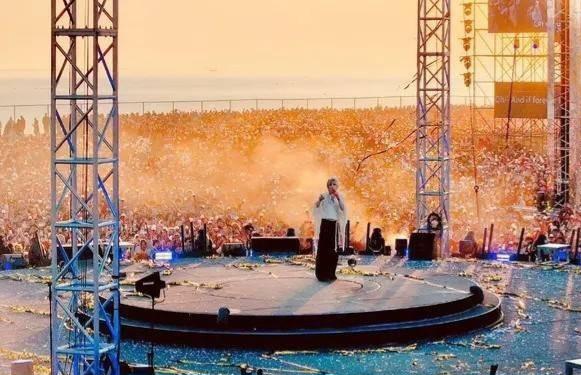 华晨宇，这次天塌了！

歌手华晨宇原计划定于5月1日、2日、4日、5日在云南玉溪