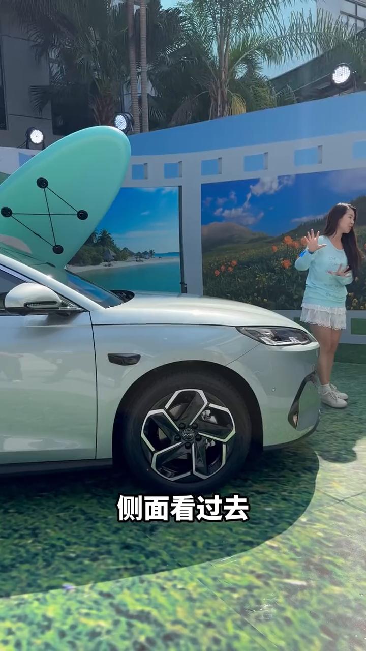 比亚迪海豹06DM-i旅行版，10万出头圆你瓦罐梦。
谈车帮。
现在的比亚迪真是