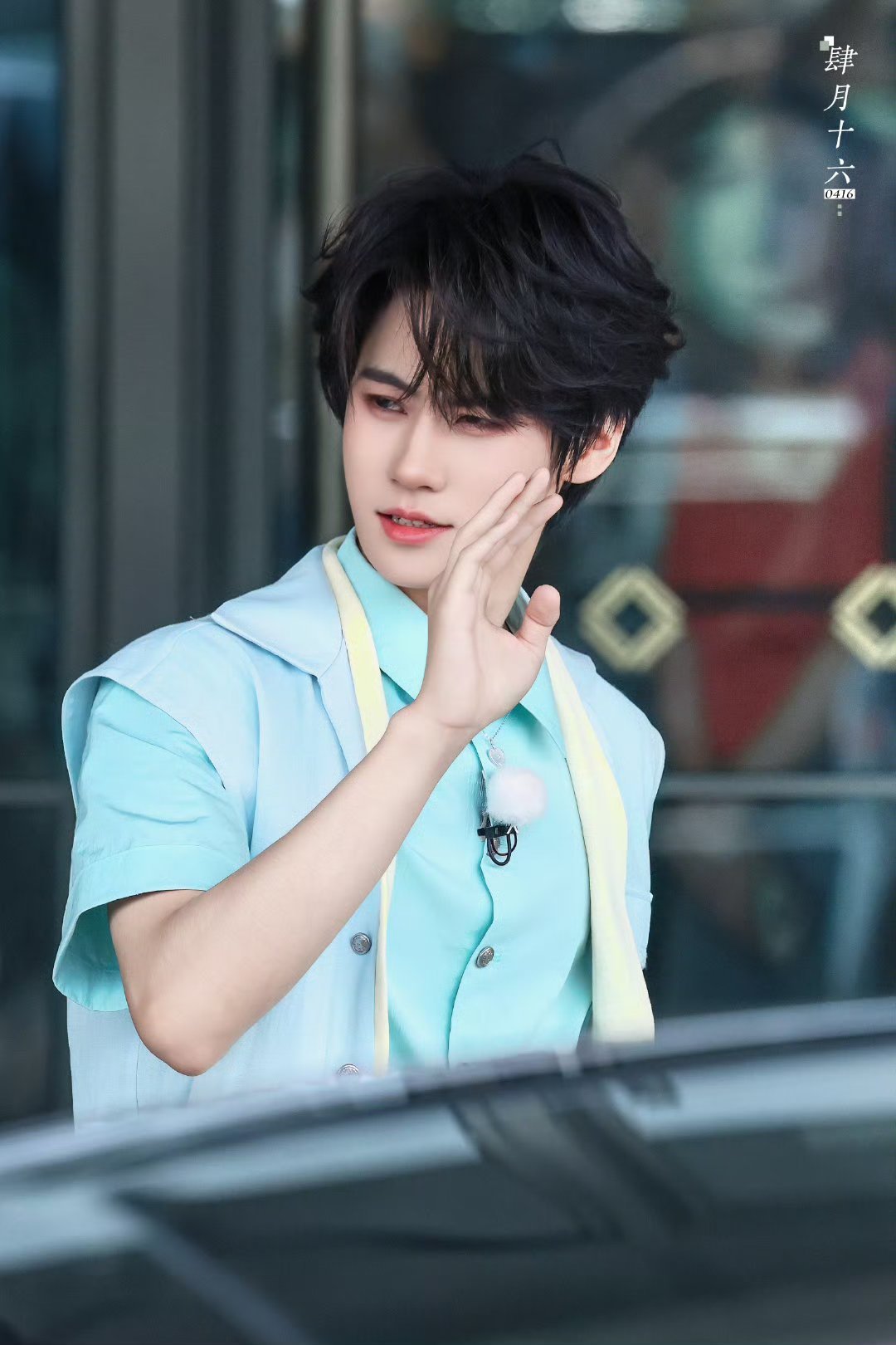 张真源 💚张真源奔跑吧💚张真源HUAWEI nova代言人 “台上一分钟，台
