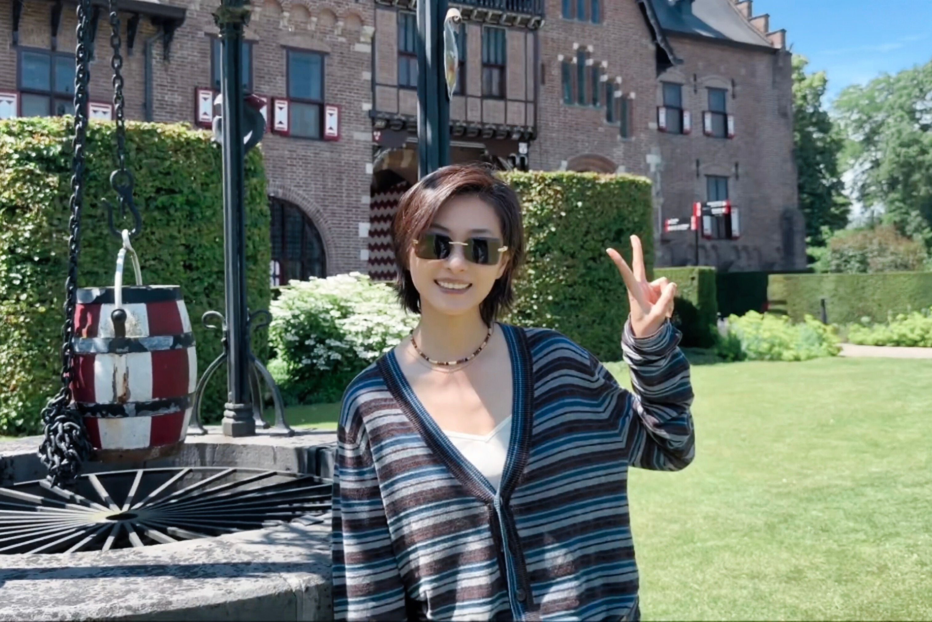 万茜｜万茜美素佳儿品牌大使 可酷可俏皮，每一面都鲜活生动✨
