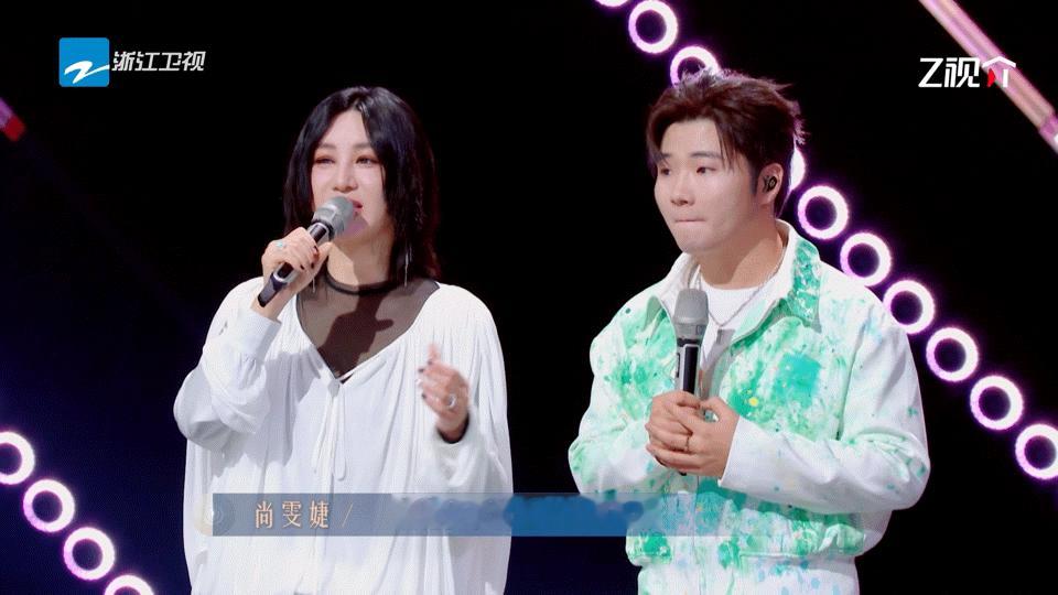 尚雯婕说白小白私下默默用功 努力从不是用来炫耀的，白小白把用心藏在台下，把惊艳留