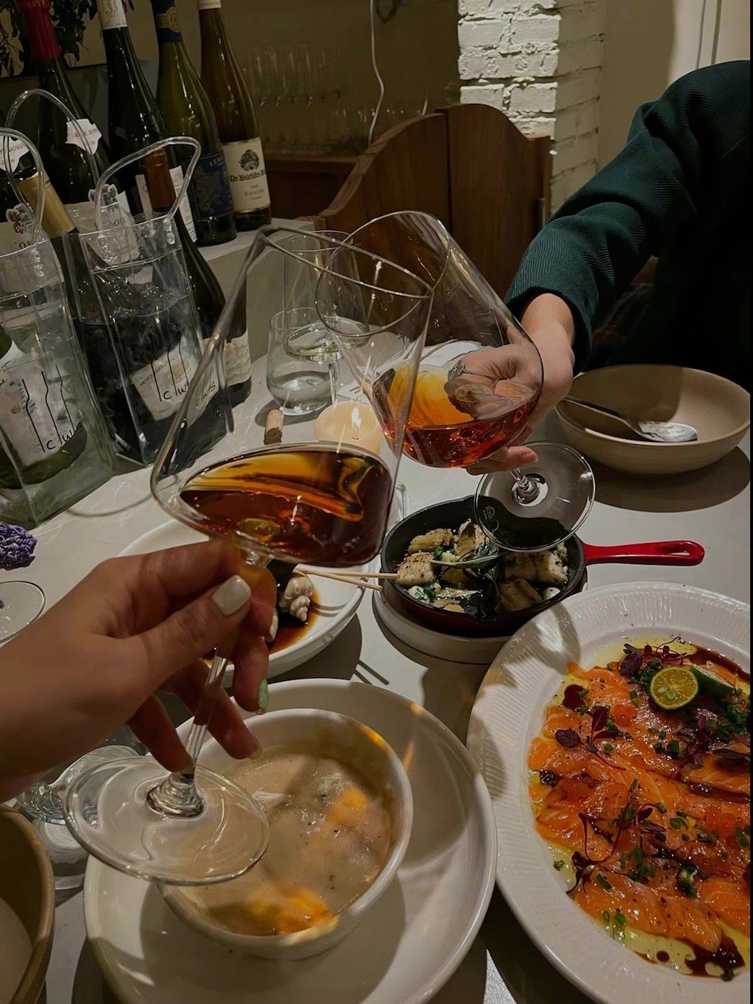 任何时候不要撕破脸，任何矛盾，都不要做那个掀桌子的人。江湖路远，总会相见。对讨厌