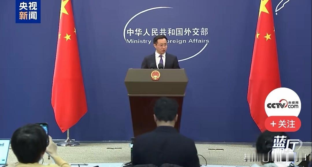 特朗普放话要和赖清德聊对台军售，赖清德立马贴上去说乐意奉陪，中方当天就亮明强硬态