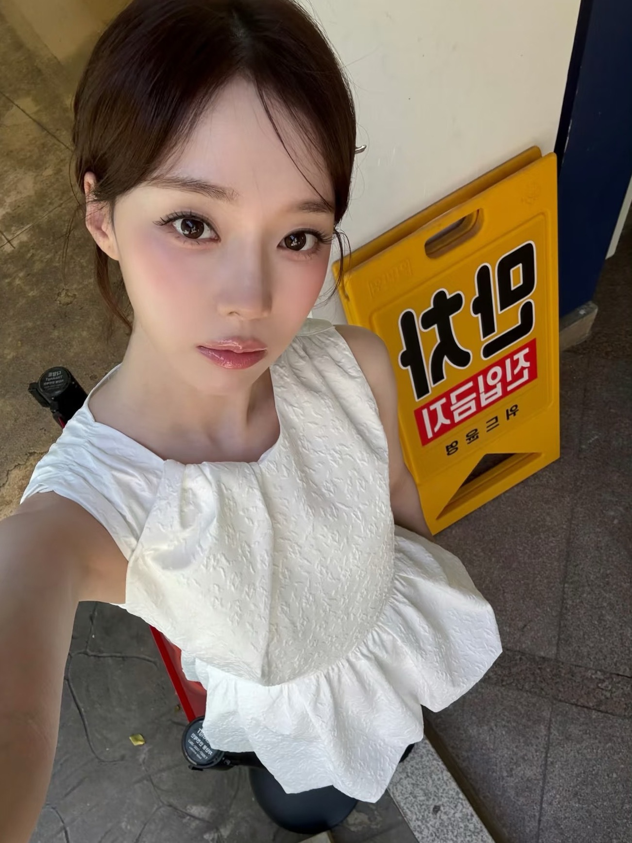 柳智敏继续 copy 门面金玟庭 ​​​