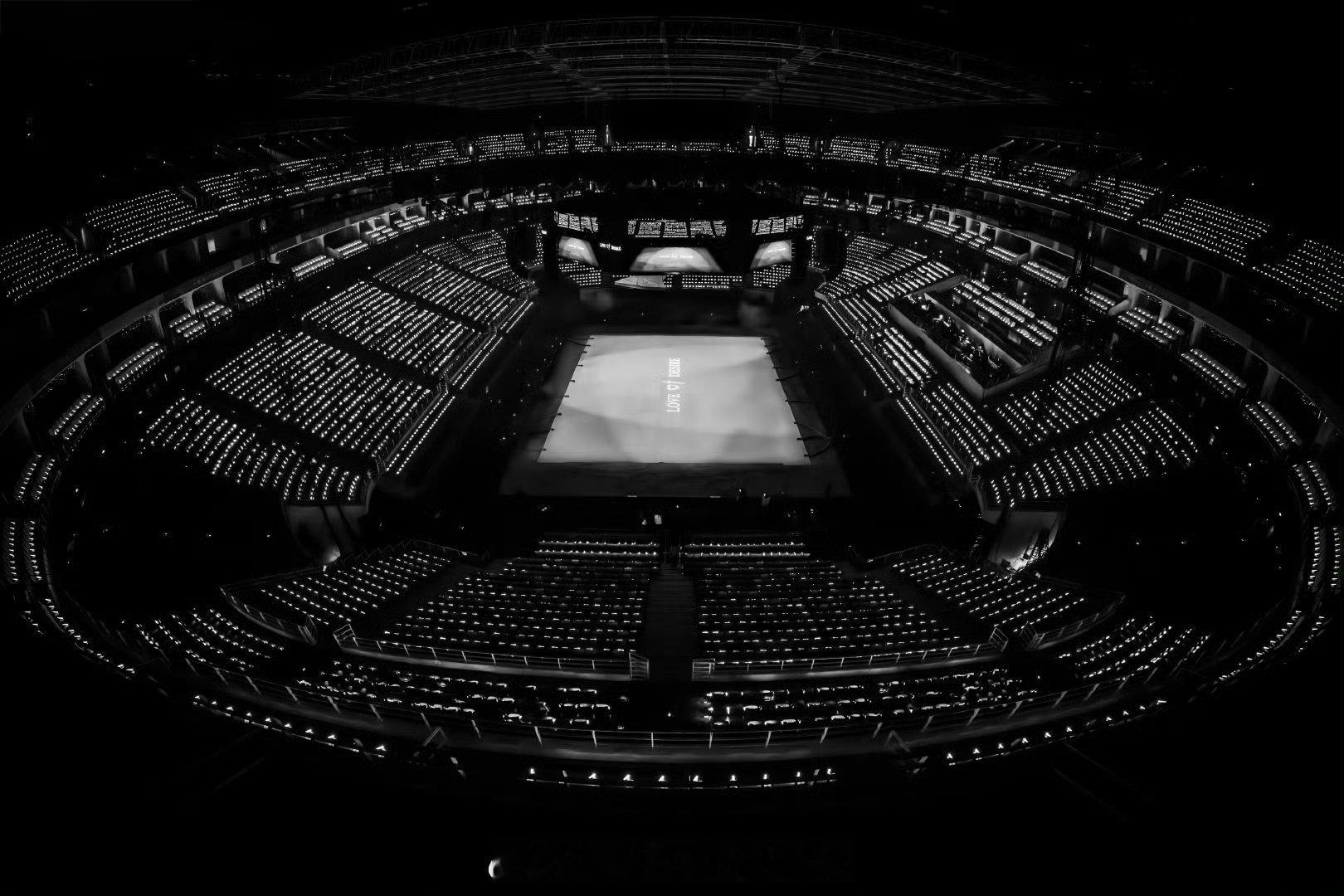 周震南演唱会没有舞台没有舞台的演唱会是什么样的呀？有点期待了 