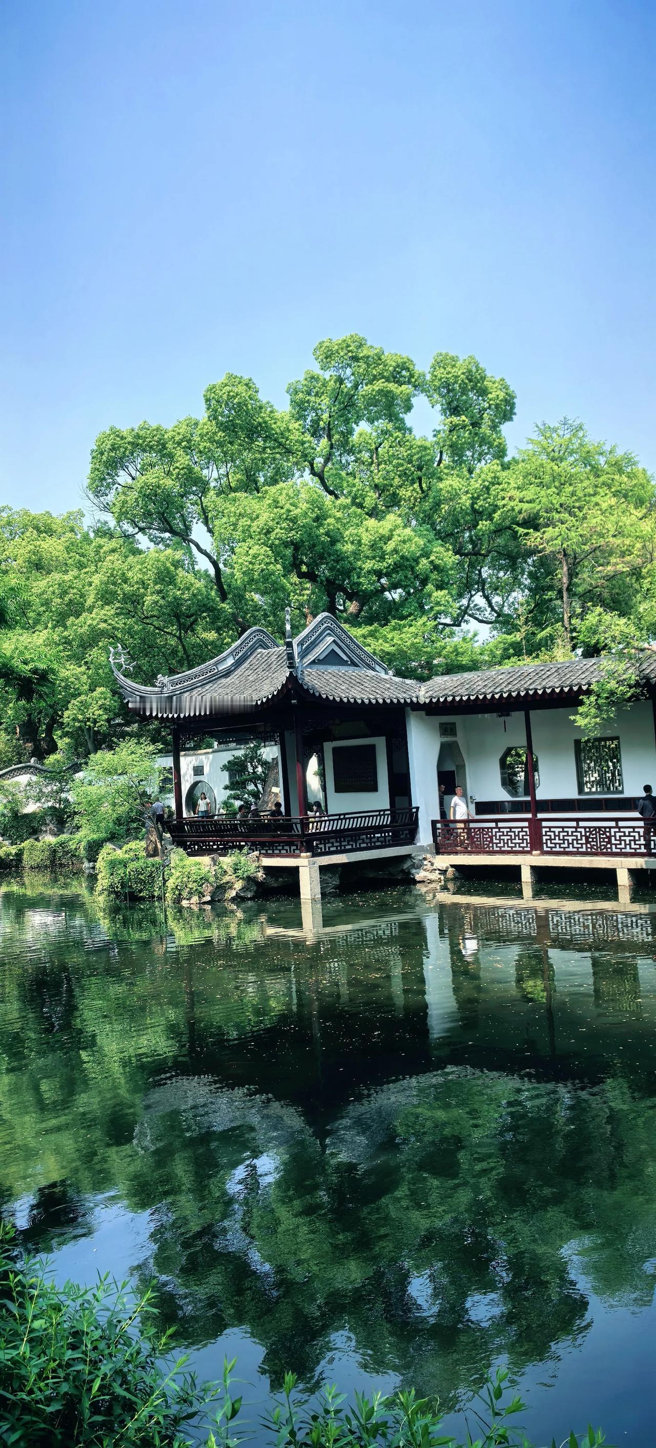 春色醉人寄畅园