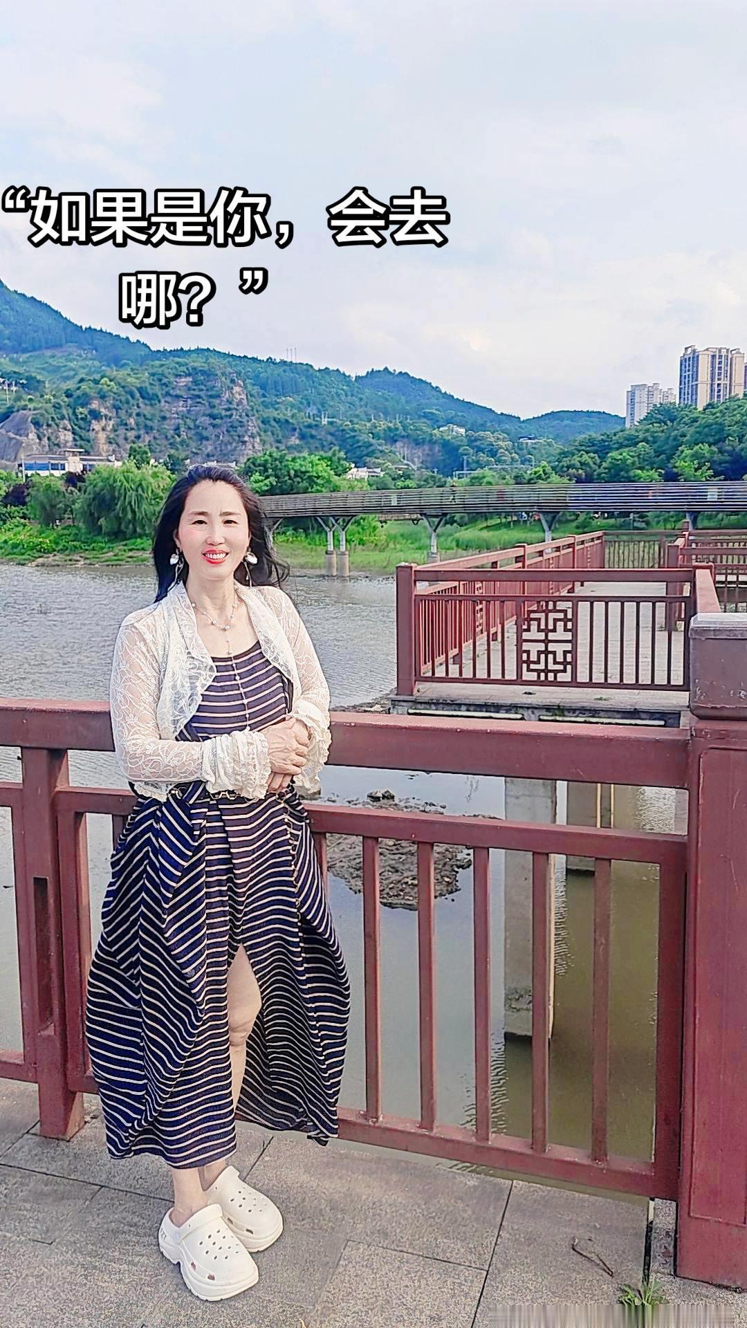 呼叫六月的风！请把我吹向快乐，顺便把烦恼都吹跑@DOU+小助手