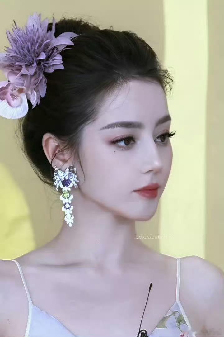 从油画里走出来的吗！美的惊为天人 ​​​