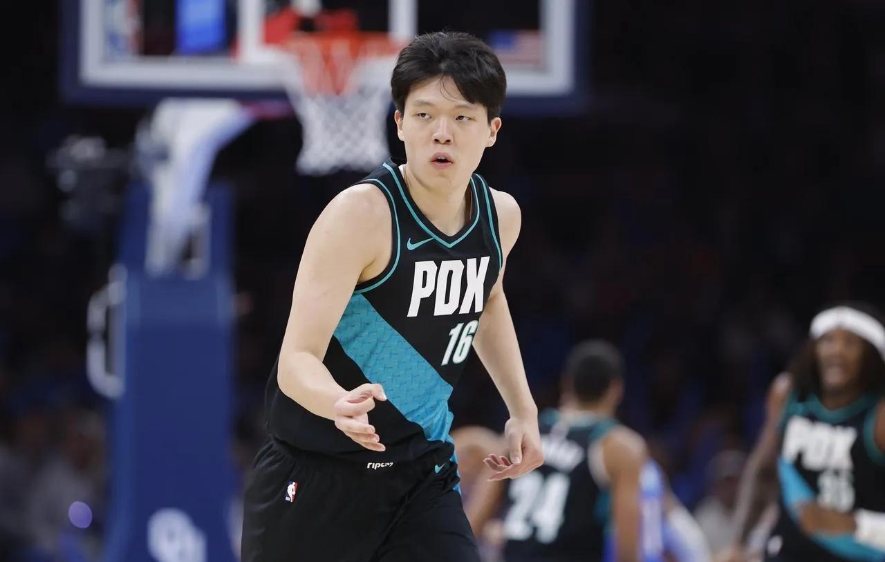 森林狼领先30分，我比波特兰球迷还急，就盼着垃圾时间。
脑子里已经演练过无数遍：