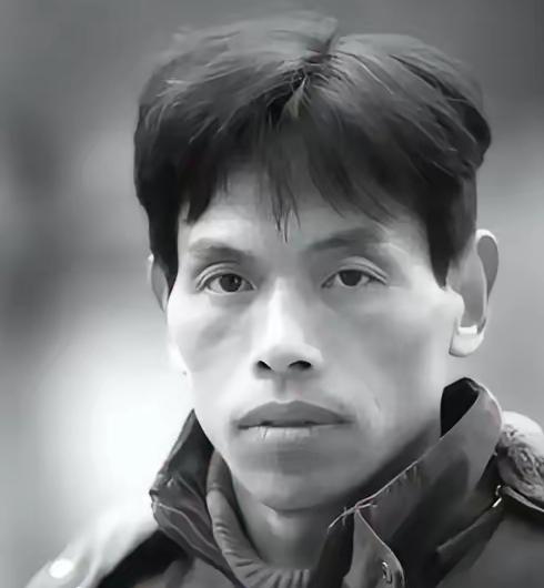 1999年，湖北有个叫熊庆华的小伙子，结了婚之后整整十年没出去打过工，家里的田地