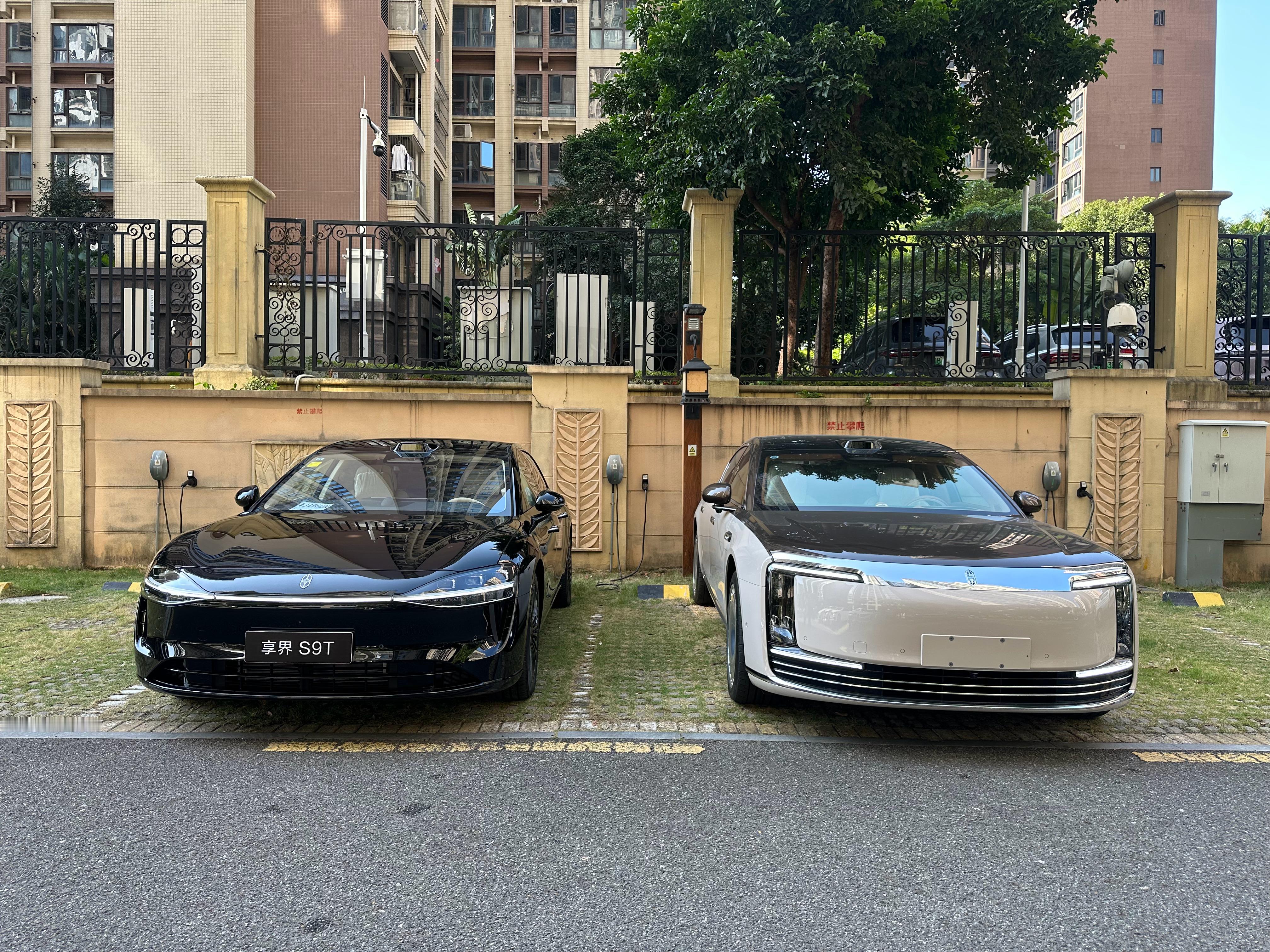 哎我，下午在尊界上躺了会，小区的领居开着宝马路过都要停下来看，聊了一会原来已经是