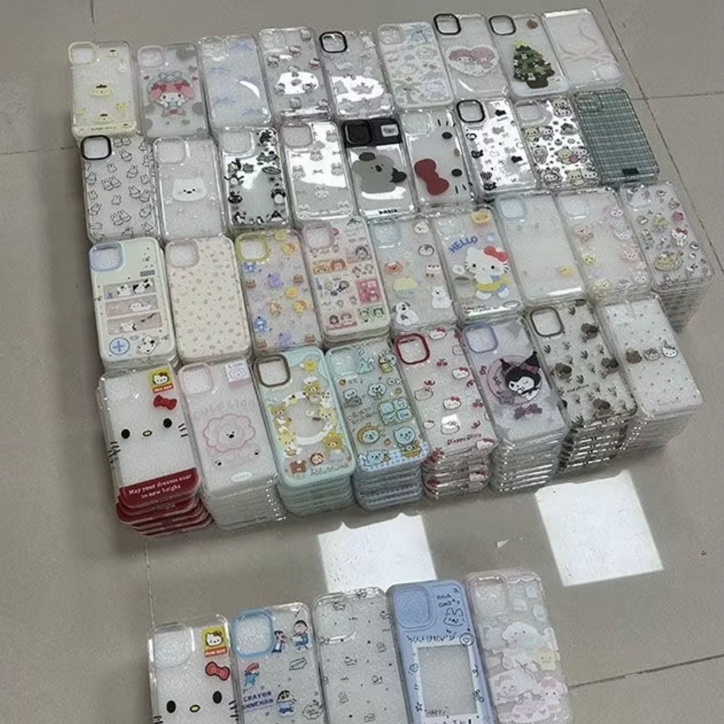 9块9的手机壳还敢买吗我就说夜市9.9的手机壳味道很大，经常逛夜市能看到一些低价