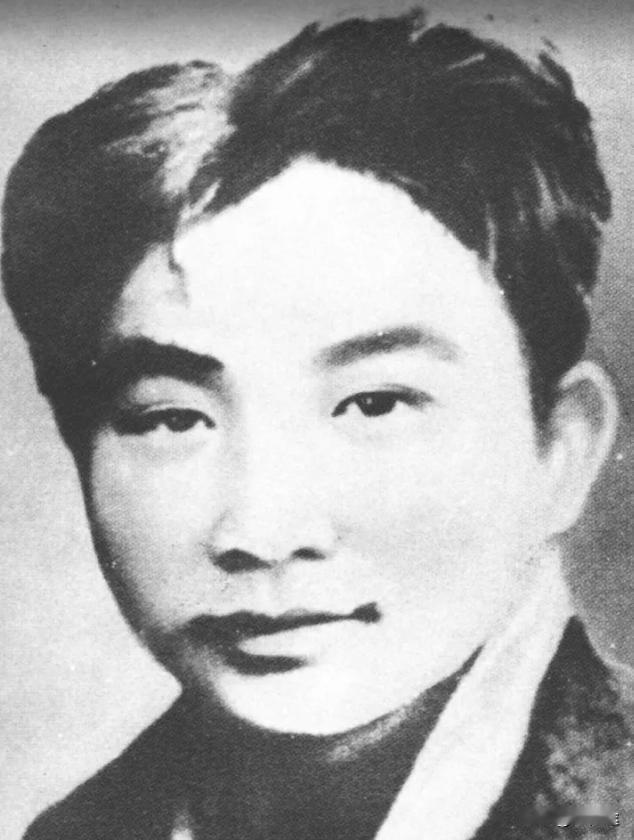 1935年，2名被捕地下党员临行刑前，监狱看守突然说：“我可以救你们出去，但只能