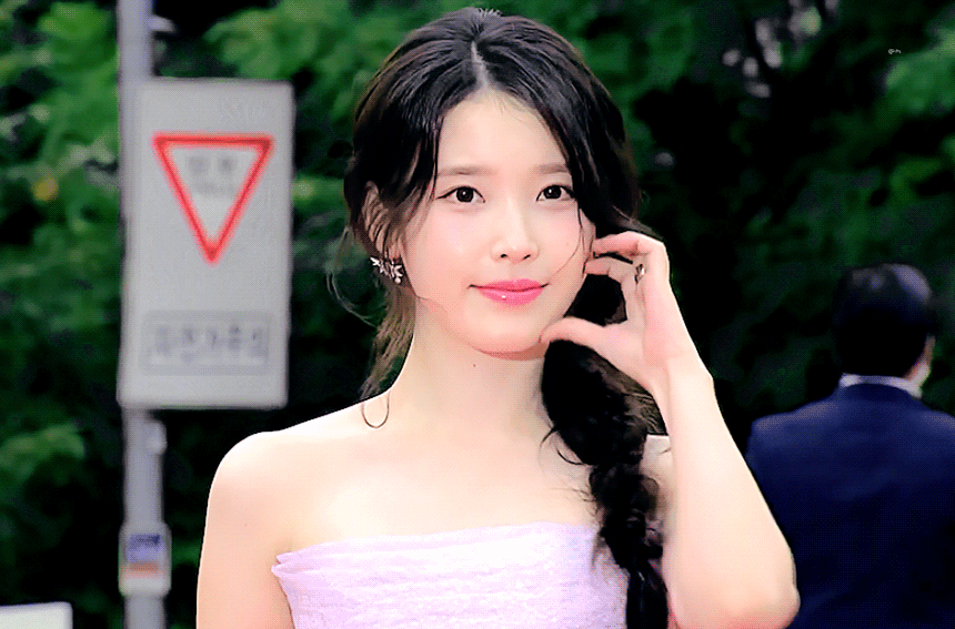 美神降临😽 ​​​