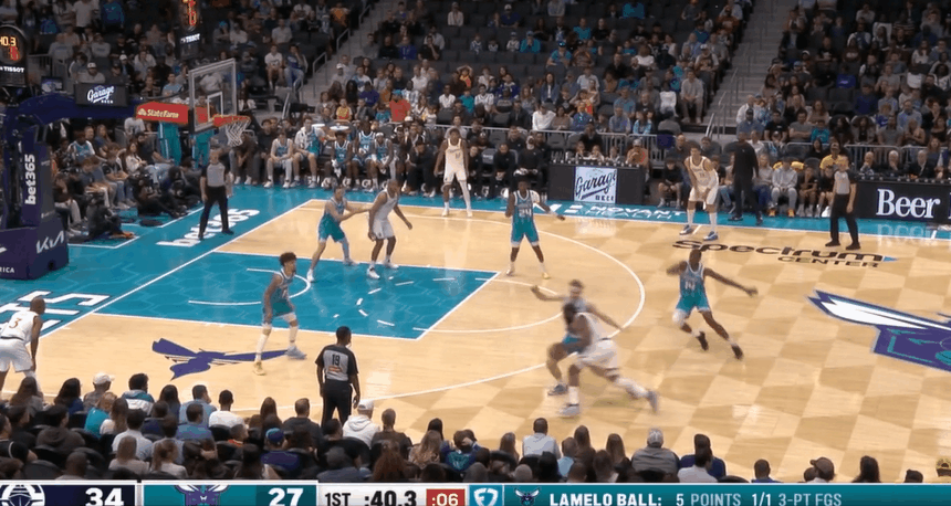 哈登怎么投怎么有！还是三分，根本拦不住起飞的哈登





哈登状态太好了，单节