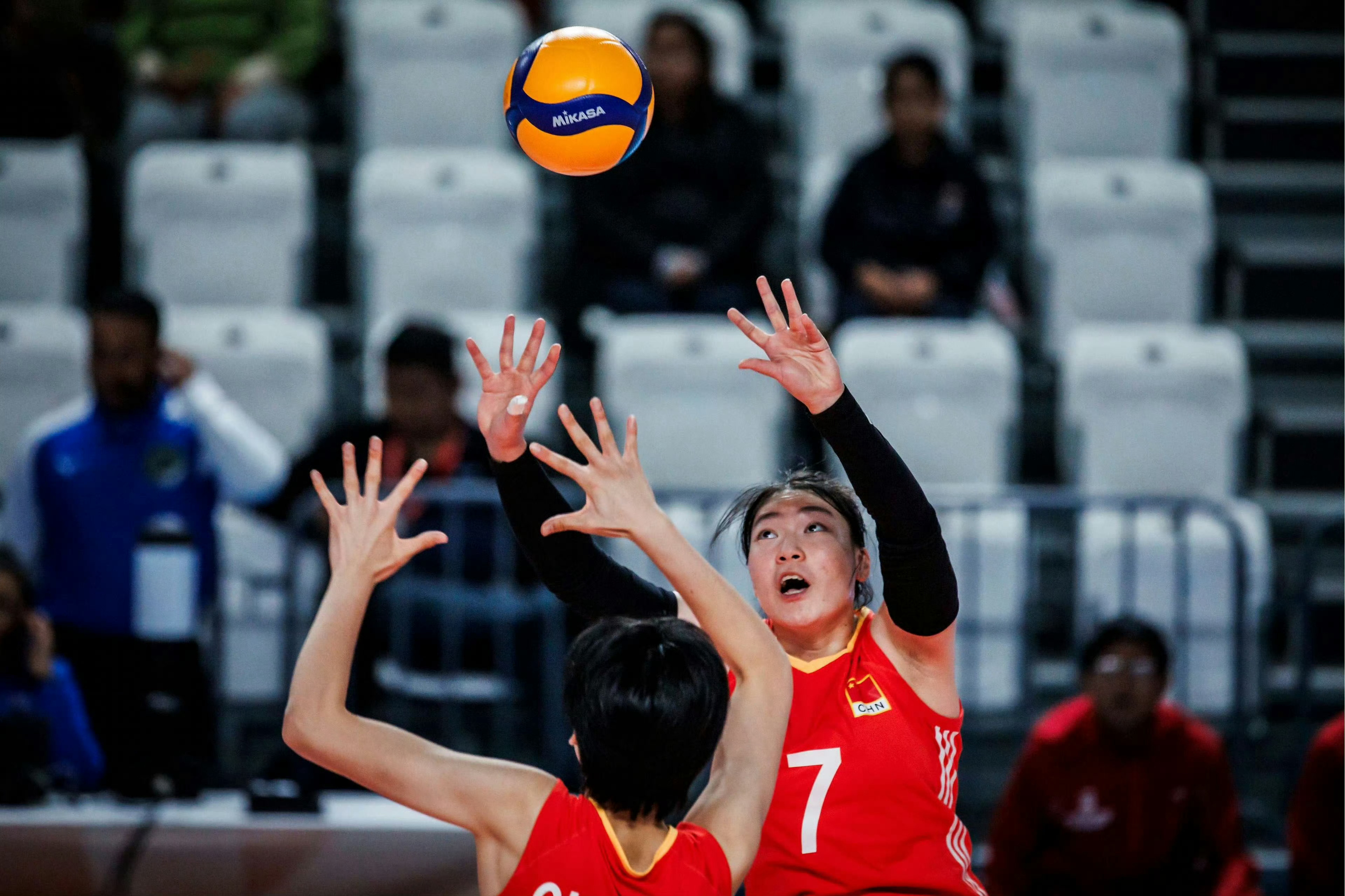 去年今日，张籽萱被评为U17女排世锦赛最佳二传[给力][话筒]2025女排世锦赛