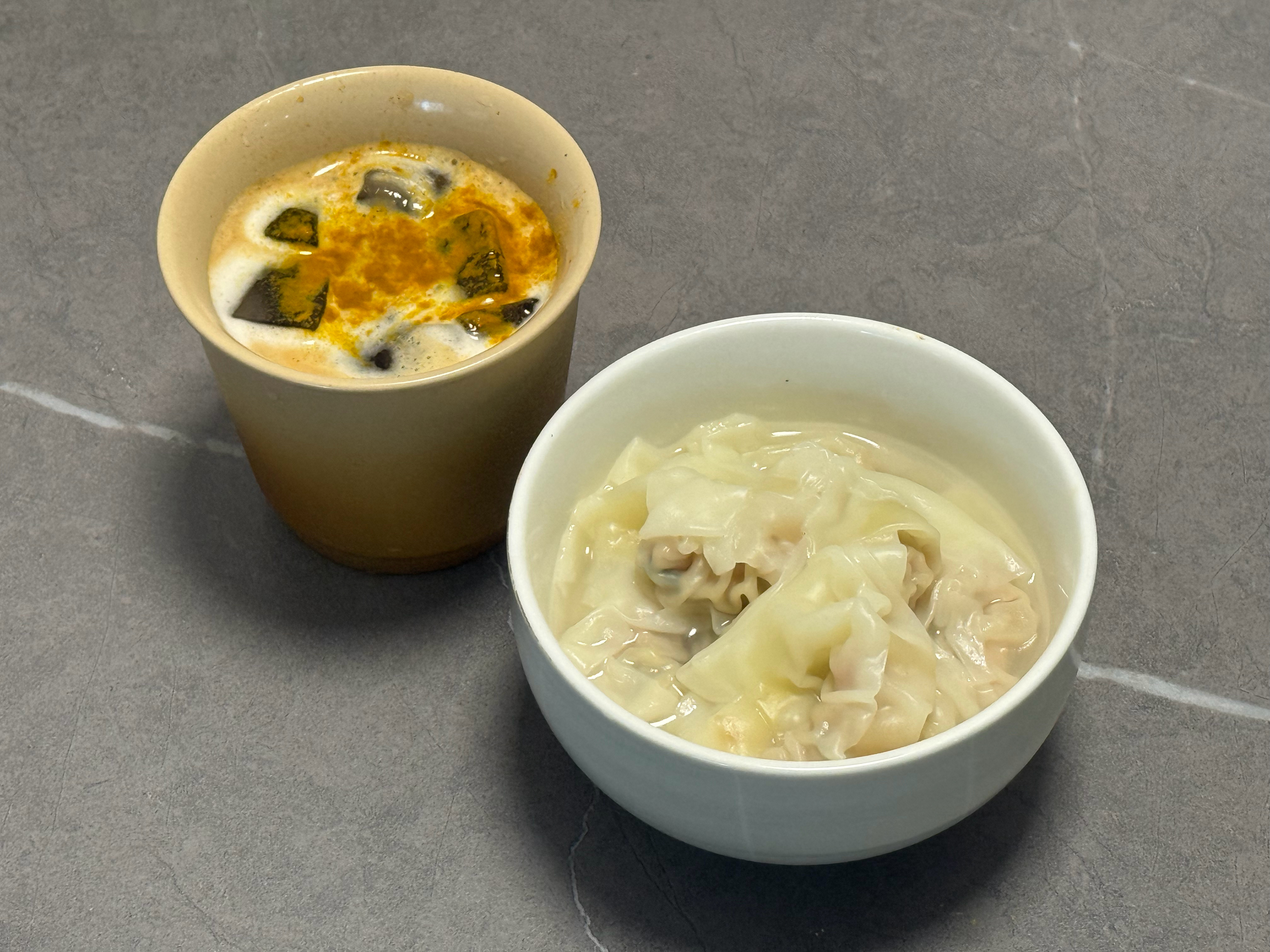 早 姜黄美式配小馄饨