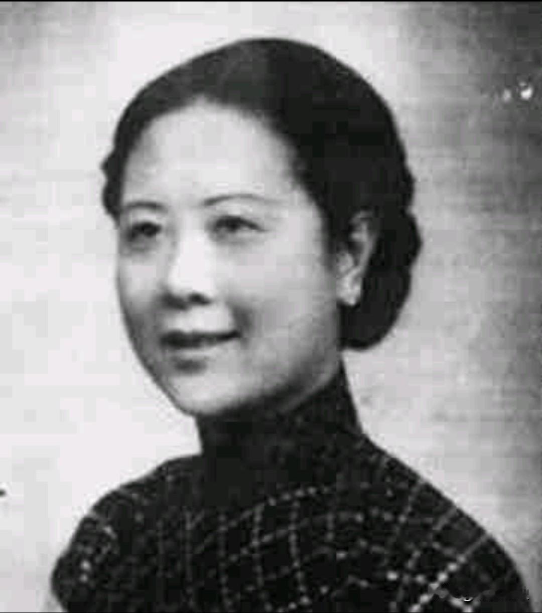 张学良101岁去世，去世之前他说了实话："其实当年被扣留的时候保我不死的并非宋女