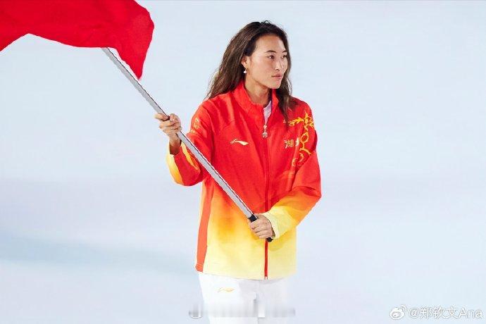 做运动员是真的不容易，那个都是满身伤好好休息啦，重在参与就好啦 