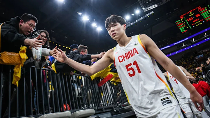 杨瀚森首秀 国内媒体直播吧记者独家透露，如无意外发生的话，目前正在开拓者出战夏季