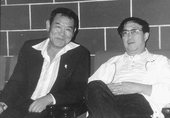 图一 谢晋 村里
图二 张瑜 村里
图三 《啊，摇篮》主要演员合影 祝希娟 张勇