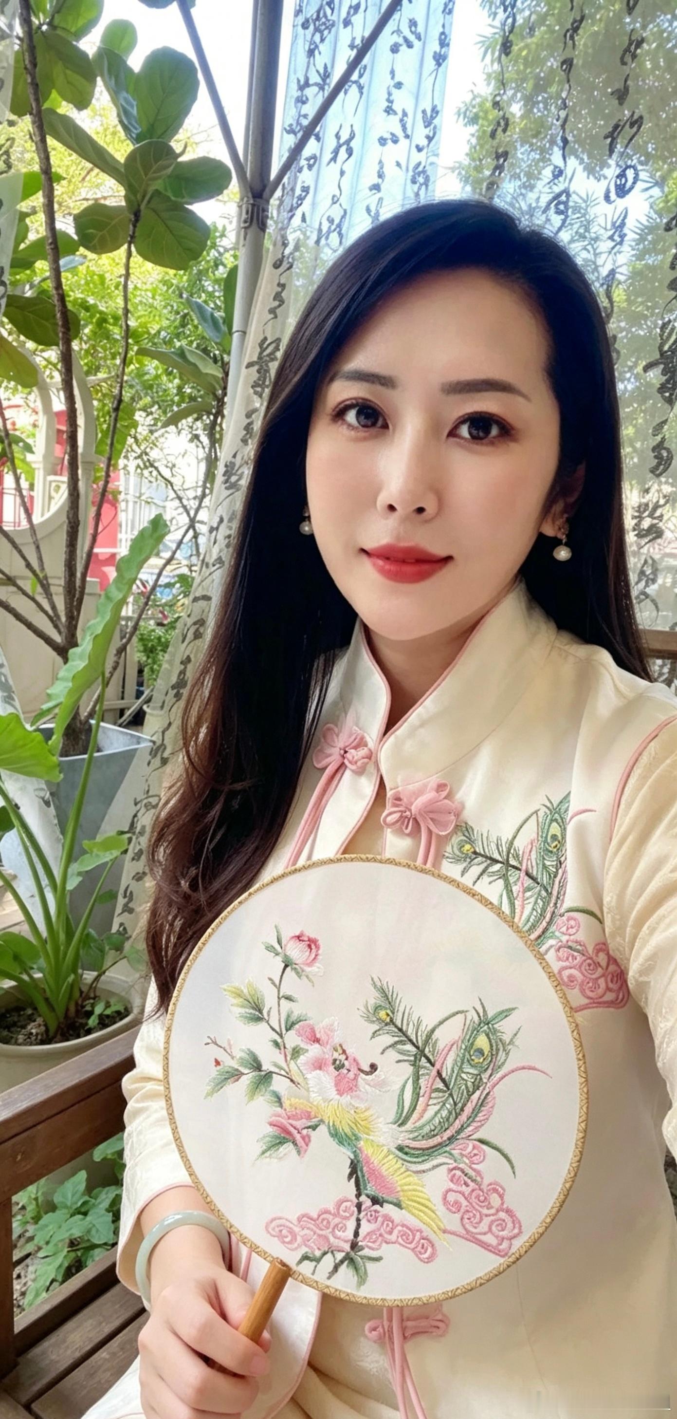 成年人的消遣！人到了一定年龄，就喜欢安静，喜欢独处。不想去巴结攀比，不喜欢去说不