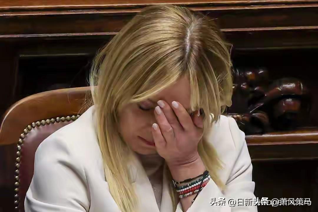 意大利总理梅洛尼彻底陷入两难境地，最新民调狠狠打了亲美路线的脸，77%的意大利民