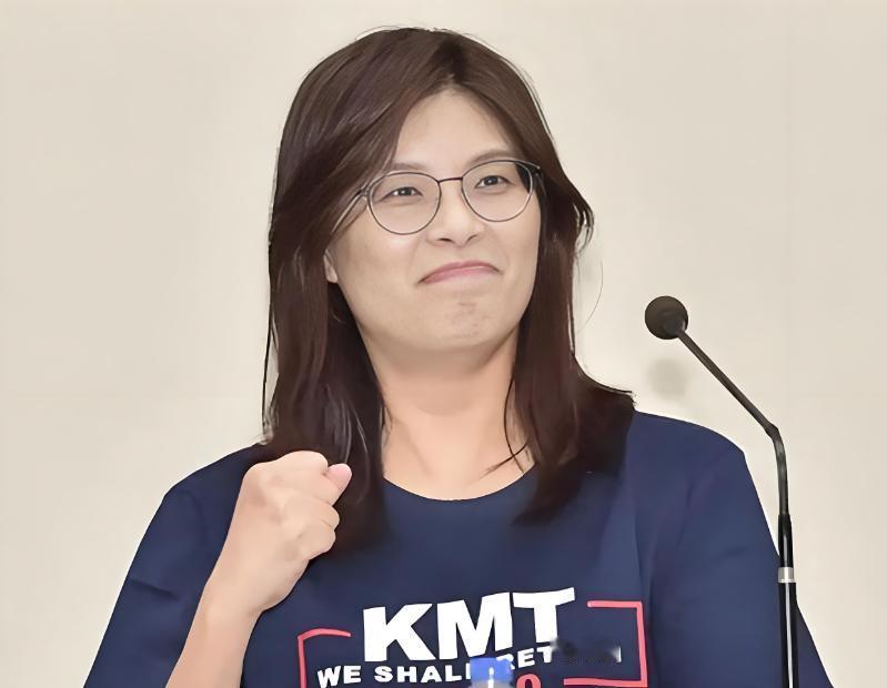 要我说，两千多万台湾人，最勇敢的人不是邱毅，洪秀柱，郁慕明，也不是高安国，馆长陈
