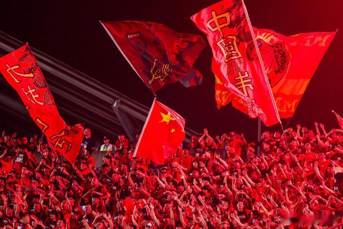 国足主场0-0泰国 张玉宁抢点中柱、国足24脚射门未果 