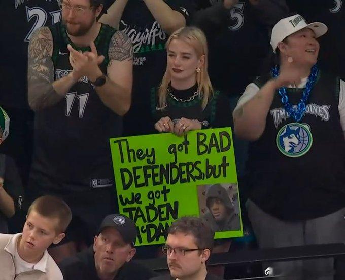 约基奇26投7中森林狼2比1掘金 森林狼女粉：掘金全是防守差的球员，而我们有麦克