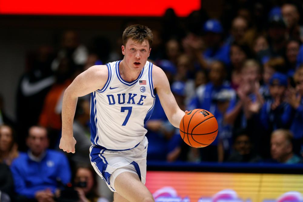 最新NBA新秀榜更新。
黄蜂的克尼普尔坐稳第一，已经霸榜三周以上。
他赛季投