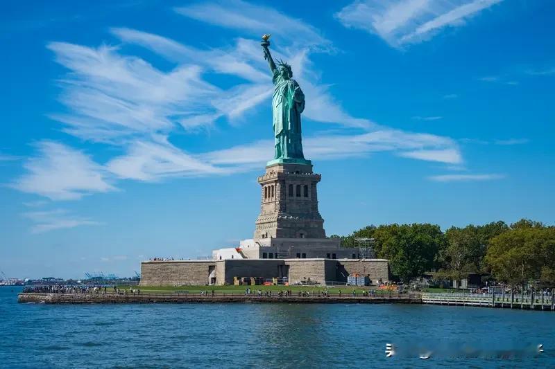 美国持续在南海地区挑事，目的昭然若揭。近期，美国批准向菲律宾出售20架F - 1