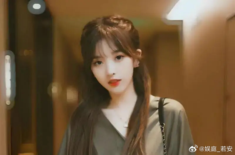 据新华社消息，记者1月14日从国家税务总局获悉，重庆、甘肃两地税务部门曝光近几年