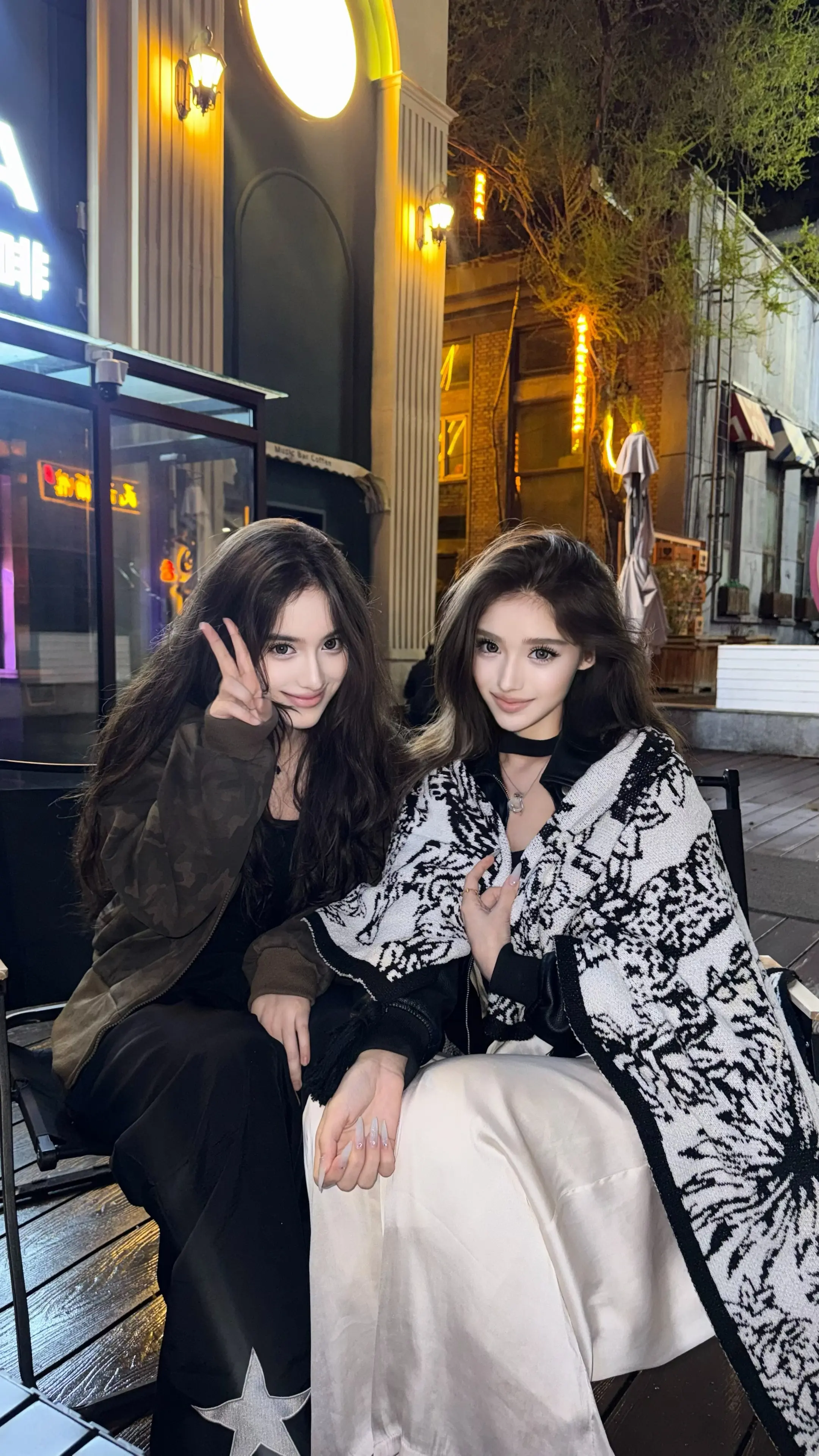 她是我从小一起长大的最好搭子 消费观一样 价值观一致 说走就走 想买就...