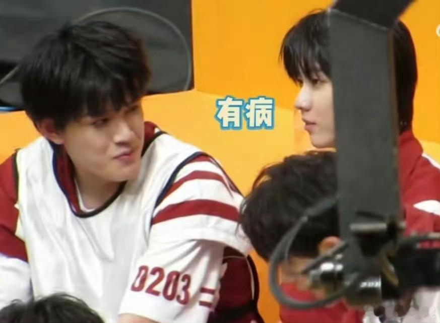 #马嘉祺听到出道战赛制的反应# 哈哈哈马哥内心：逼我骂人？！好的，有病…有毛病…