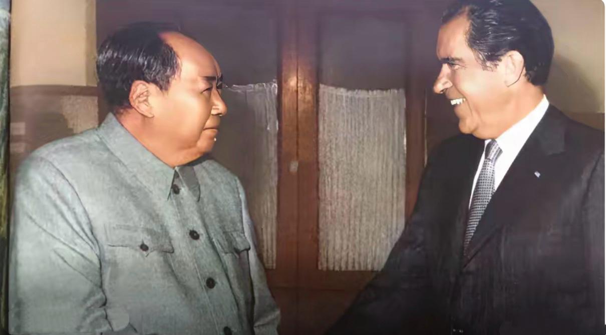 看了“伊朗军舰全员‘安静死亡’”的新闻后，我才真正懂得毛泽东为何对美帝国主义永远