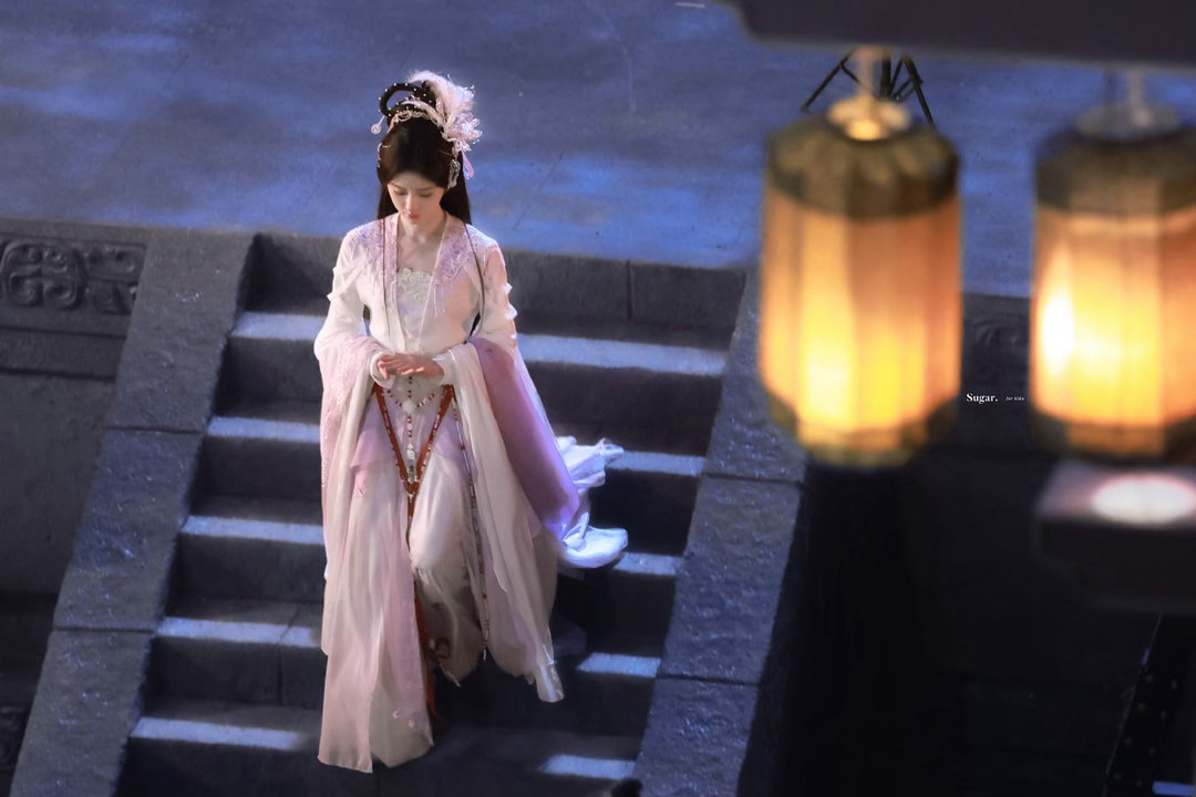 鞠婧祎 jjy鞠婧祎苏绿夏 ⁎ ✰₊‧幸福 是两个灵魂赴一场白头˙₊✰ ⁎