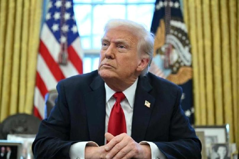 特朗普:马杜罗夫妇目前在一艘美国军舰上，我不会允许任何人接替他继续掌权！

昨晚