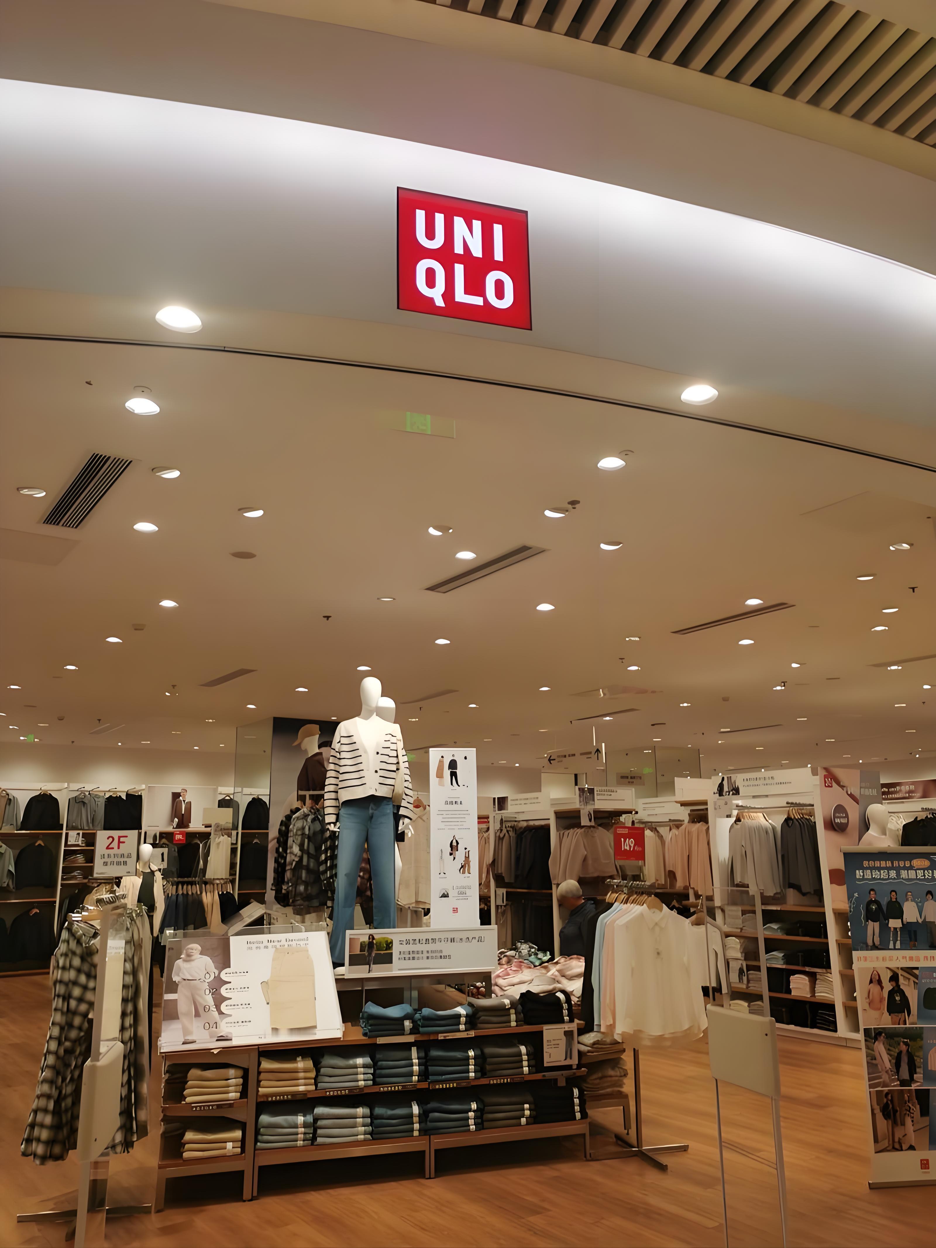 优衣库被曝靠偷拍消费者防盗它怎么还没倒闭？