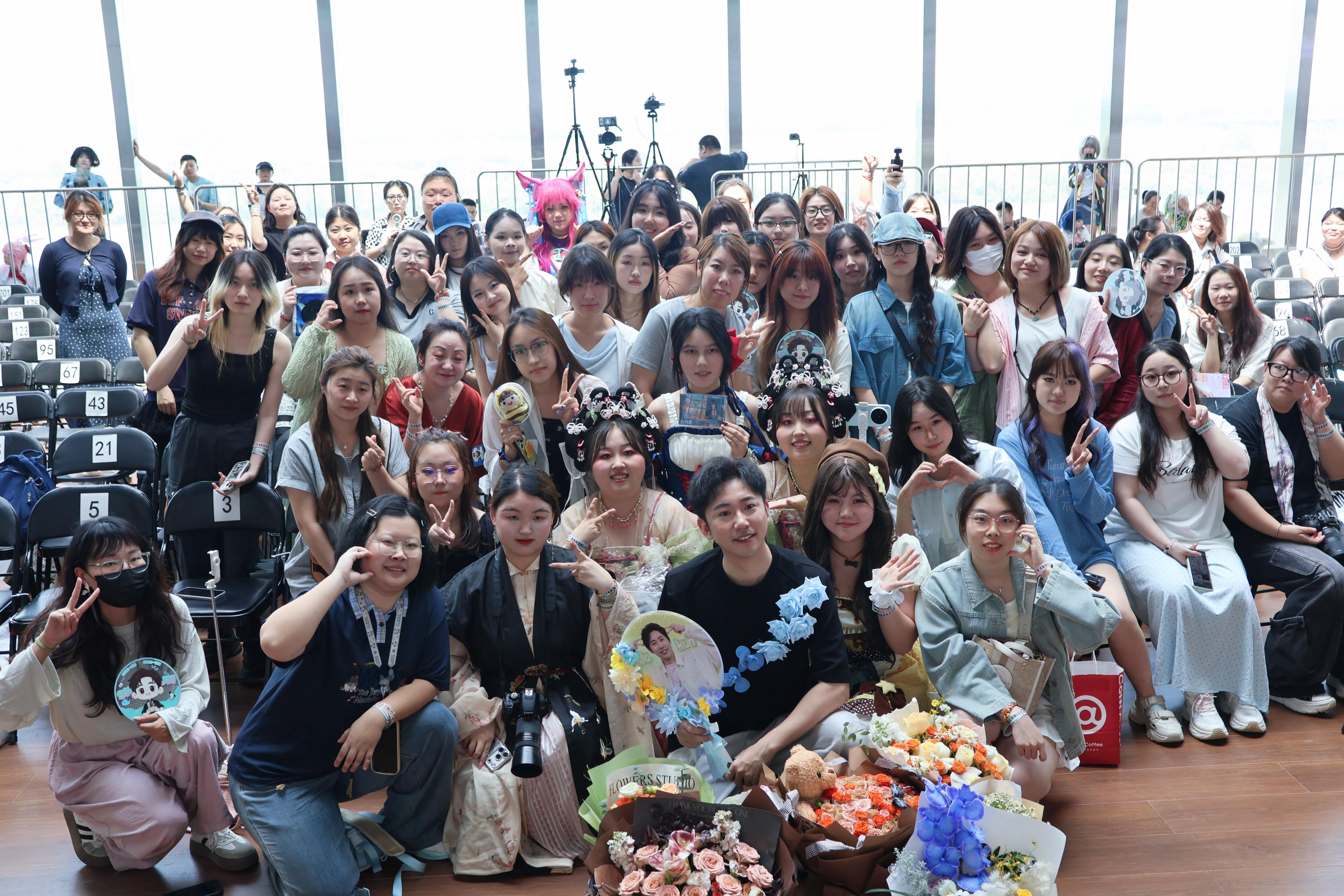 大鲲儿  史泽鲲 大鲲er 20260620 哈尔滨个人场舞台大合照📷 