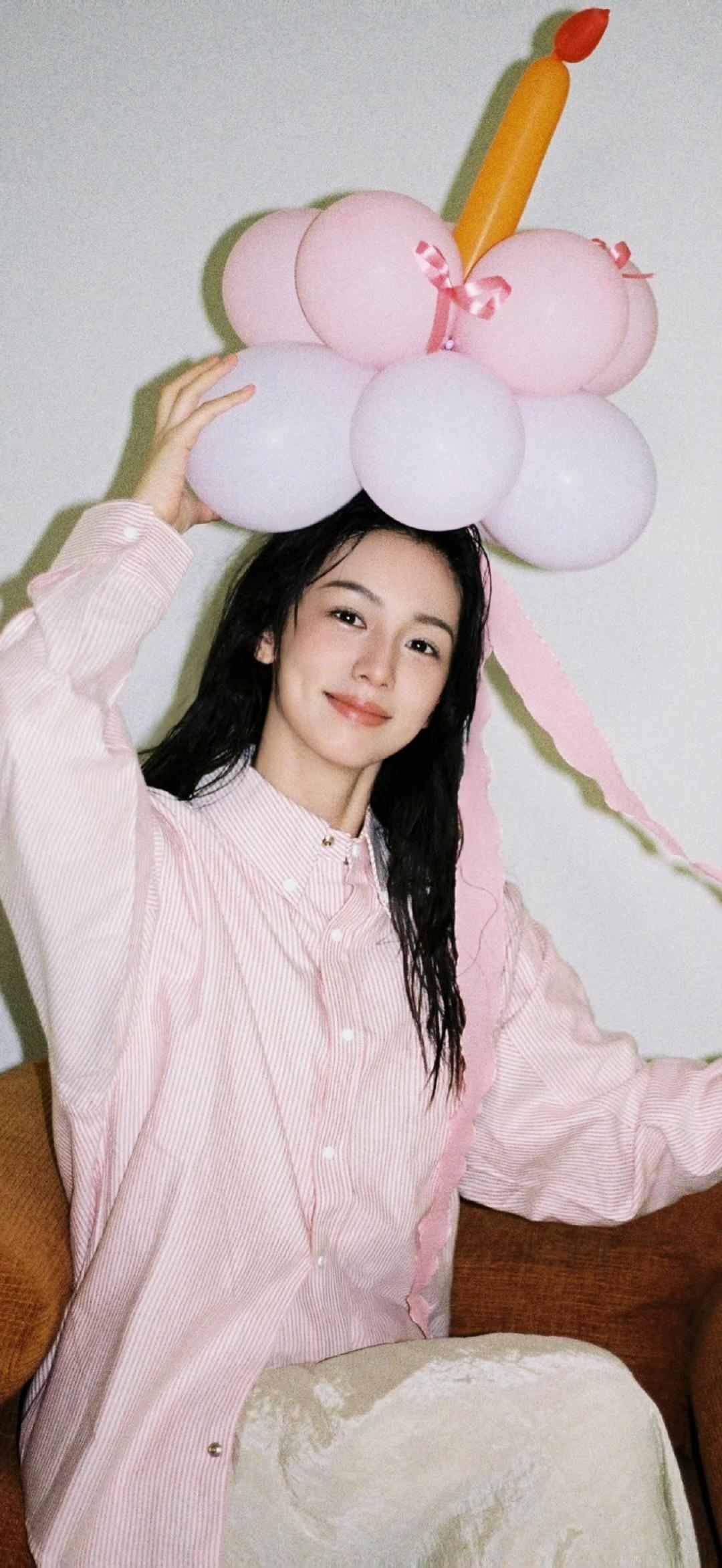 小姐姐说：“炒股赚钱，并不容易，很多人学费交了挺多，还是没有从中吸取教训。”