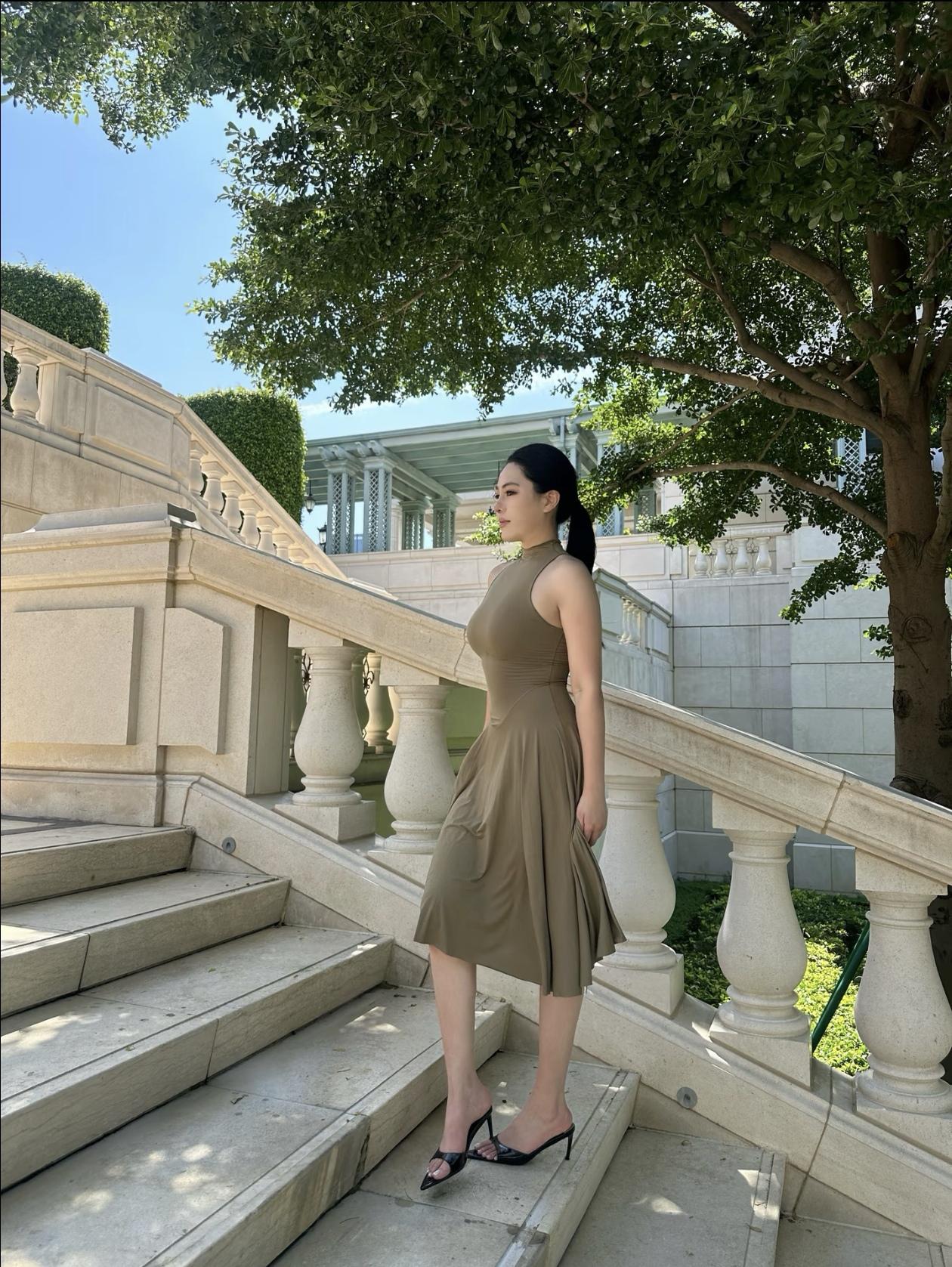 夏日午后，安静自在