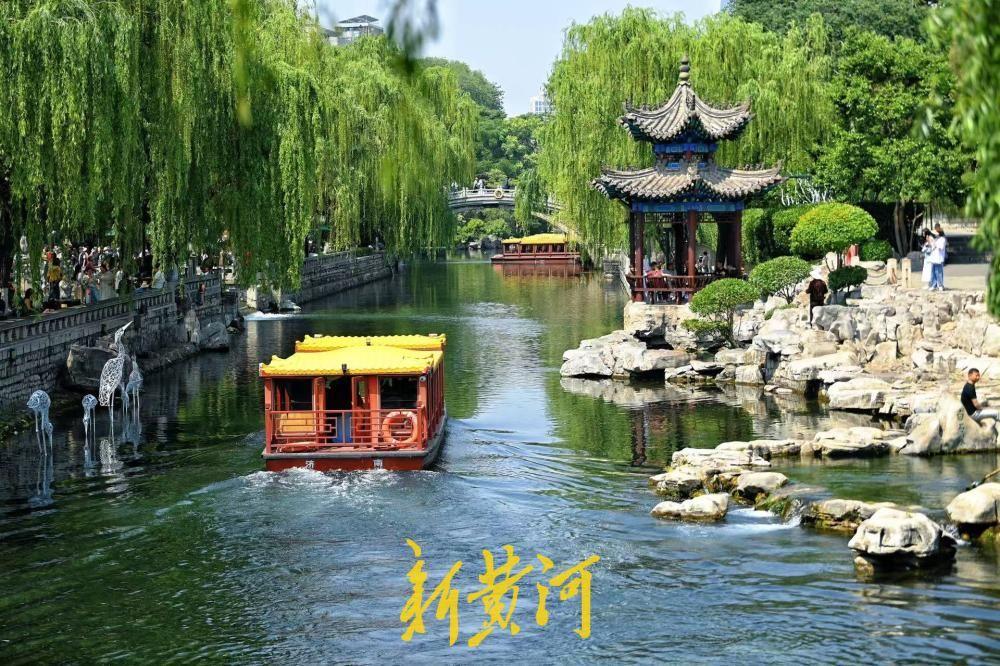 初夏高温来袭 济南护城河边变身“天然空调房”-app/#/content?cat