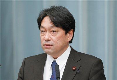 日本政客撒野，狂言“拥核”

日本应当拥有核武器，这是18日，日本首相官邸负责安