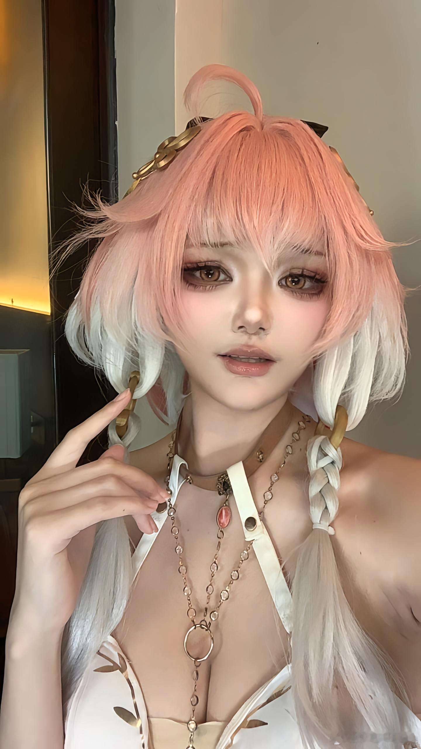 鸣潮长离兴趣稀引力计划游戏cosplay二次元游戏二次元cos大赏泳装 ​​​