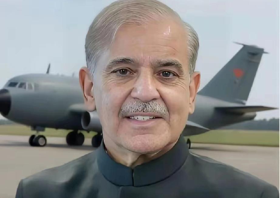 巴基斯坦传来的消息！
4月15日，巴基斯坦总理办公室突然甩出一条消息：总理夏巴兹