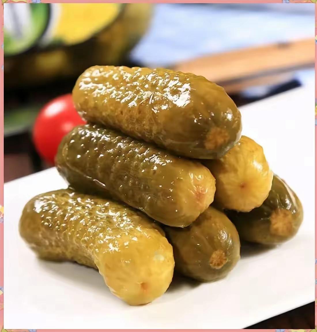 酸黄瓜一夜成名
 
“酸黄瓜”本是家常腌菜，却在2026年初因演员闫学晶的直播争