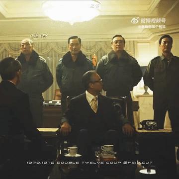韩国电影《首尔之春》昨天在互联网再次爆火。
影片大反派角色全斗焕的名言台词：
造