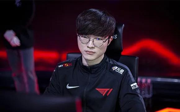 或许，只有Faker加入TES担任中单，才能从根本解决TES的决策问题吧[偷笑]